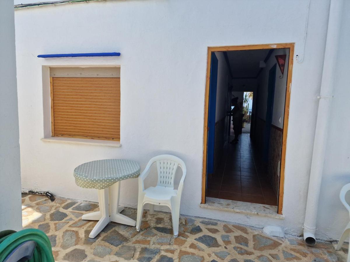 Habitaciones Miramar Bolonia Exterior photo